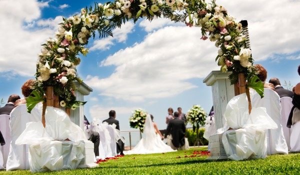 Οι υποχρεώσεις του κουμπάρου πριν, μετά και κατά τη διάρκεια της τελετής