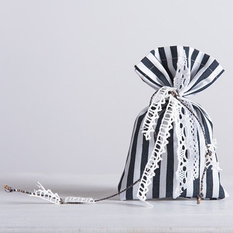 Μπομπονιέρα Γάμου Πουγκί 37526-Β