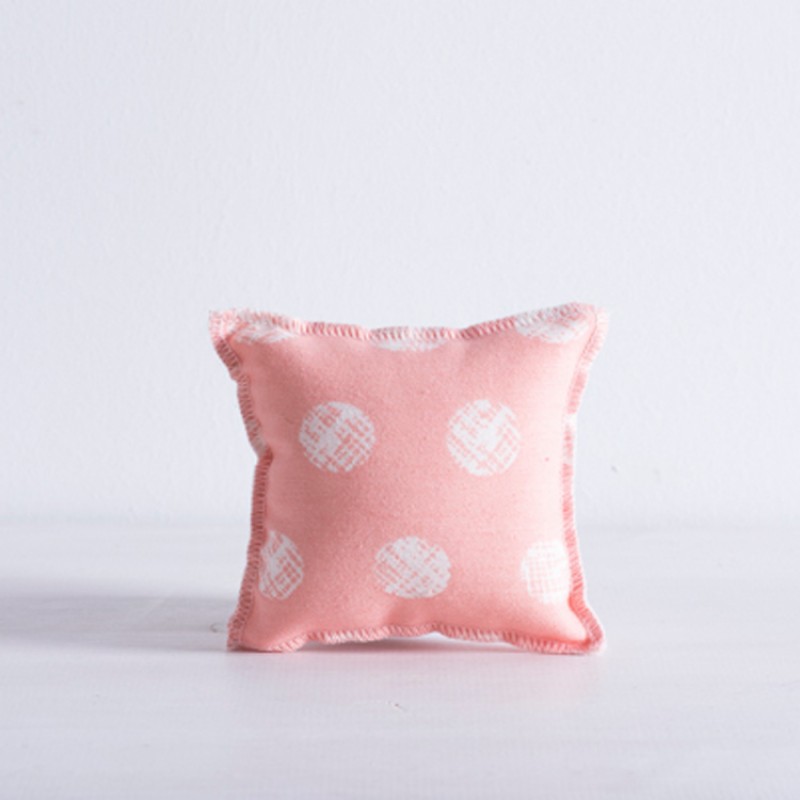 Μπομπονιέρα Βάπτισης Μαξιλαράκι Πουά 371583