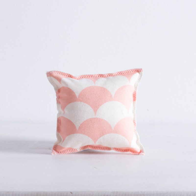 Μπομπονιέρα Βάπτισης Μαξιλαράκι Γοργονέ Σομόν 371617