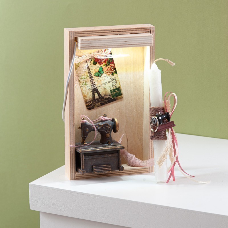  Πασχαλινή Λαμπάδα Με Led - Ραπτομηχανή (26x13x6,2εκ.) 02333