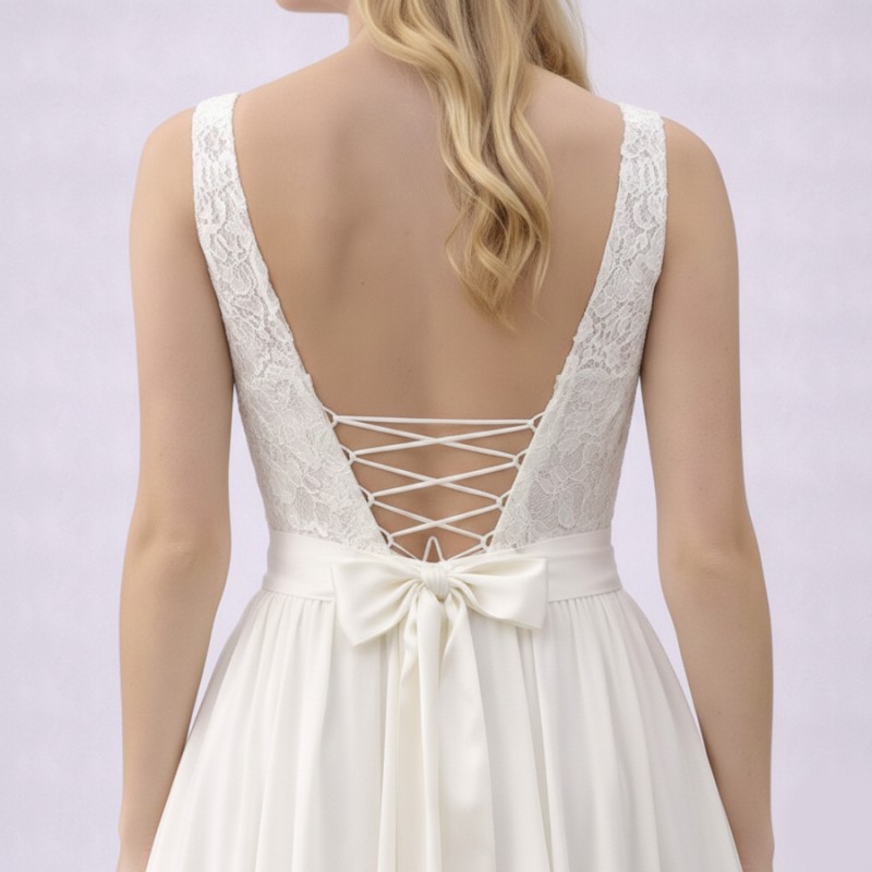 Ιβουάρ Νυφικό Με Δαντέλα & Σατέν Ζώνη (Size 38-40)