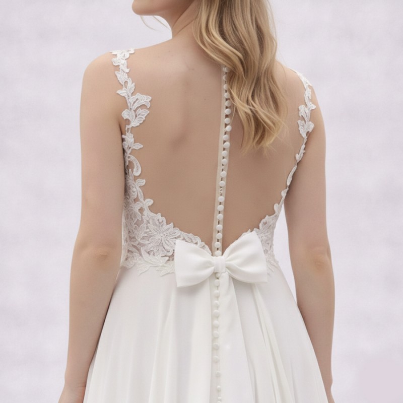 Λευκό Νυφικό Με Δαντελένιο Μπούστο (Size 38-40)