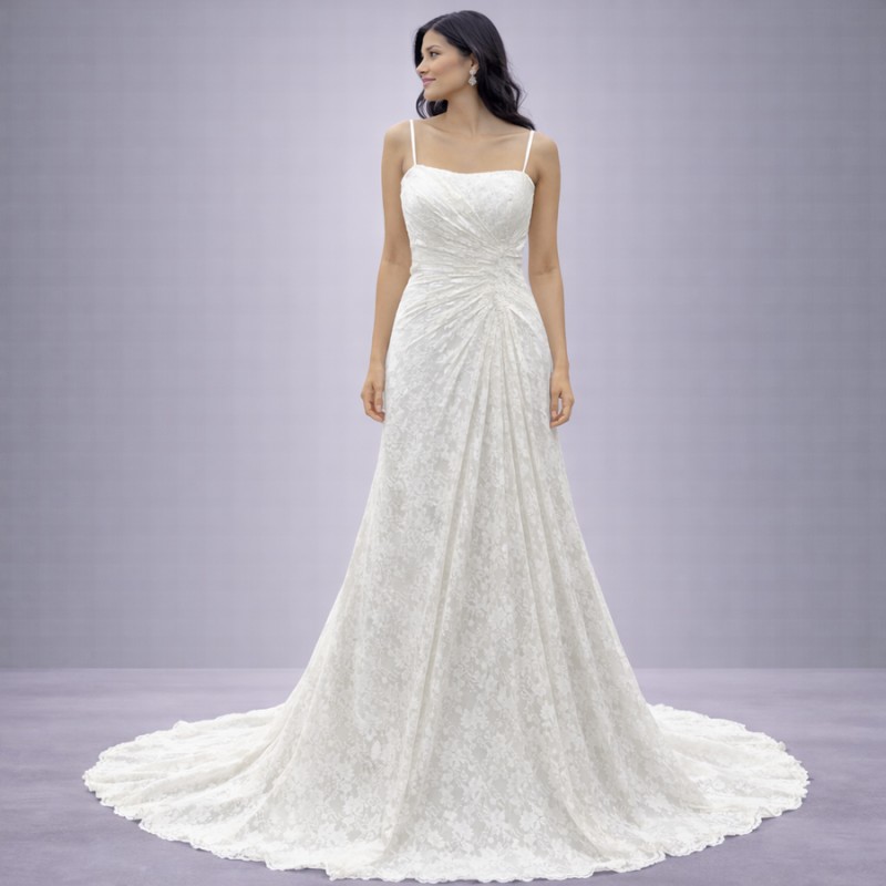 Ιβουάρ Νυφικό Σε Γραμμή Α Με Τιράντες & Δαντέλα (Size 38-40)