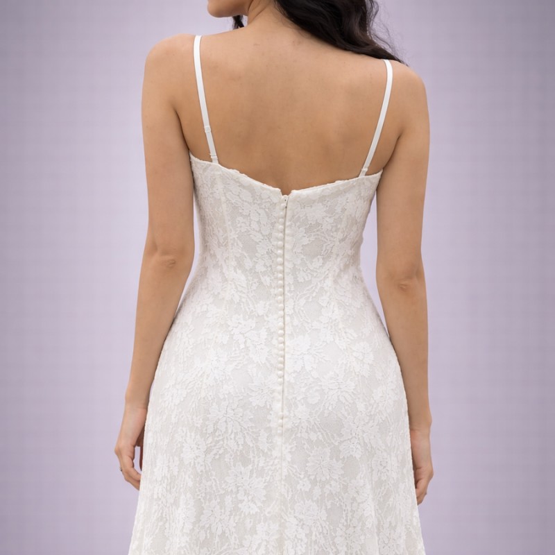 Ιβουάρ Νυφικό Σε Γραμμή Α Με Τιράντες & Δαντέλα (Size 38-40)