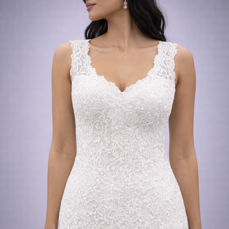 Ιβουάρ Νυφικό Σε Ίσια Γραμμή Με V Ντεκολτέ (Size 40-42)