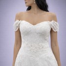 Ιβουάρ Νυφικό Σε Γραμμή Α Με Ανάγλυφη Δαντέλα (Size 40-42)