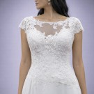 Λευκό Νυφικό Σε Α Γραμμή Με Δαντελένιο Μπούστο (Size 40-42)