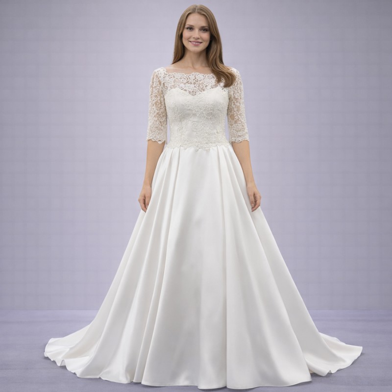 Ιβουάρ Νυφικό Με Δαντέλα & Μανίκια 3/4 (Size 48-50)