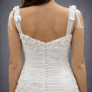 Ιβουάρ Νυφικό Με 3D Λουλούδια & Τιράντες Από Τούλι (Size 36-38)